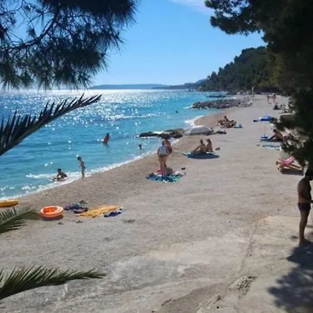 Ena * Split