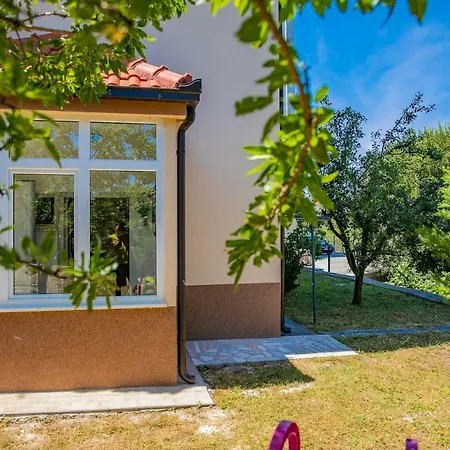 Ena Apartment Split