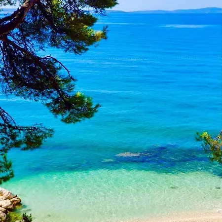Ena * Split